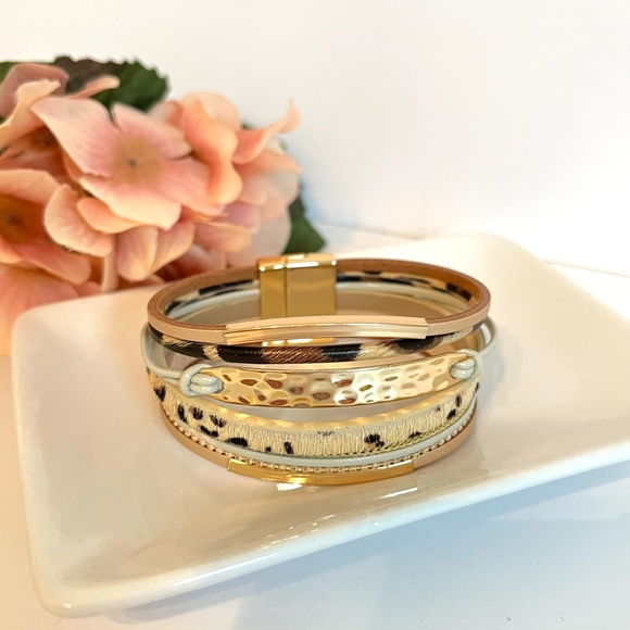 Leopard Faux Fur Hammered Gold Wrap Bracelet - Picture 3 of 6